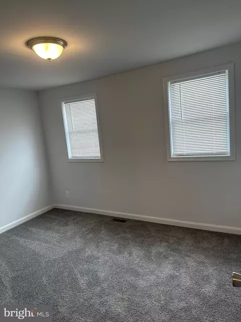 450 Bigley Ave, Baltimore Highlands, MD 21227 photo 6