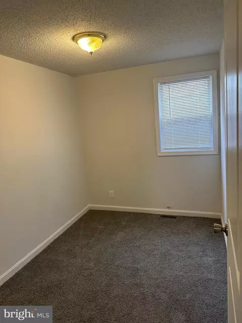 450 Bigley Ave, Baltimore Highlands, MD 21227 photo 7