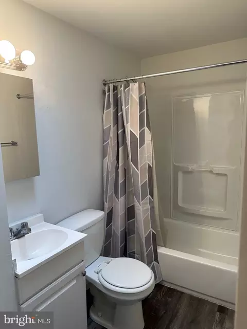 450 Bigley Ave, Baltimore Highlands, MD 21227 photo 4