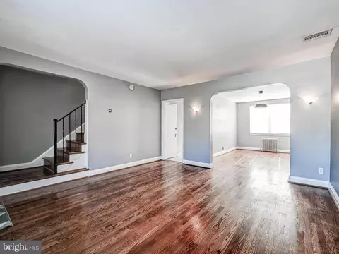 237 Linden Ave, Towson, MD 21286 photo 2