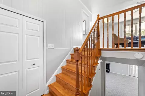 Entry Way - 5521 Lanham Way, Baltimore, MD 21206 photo 2 of 2