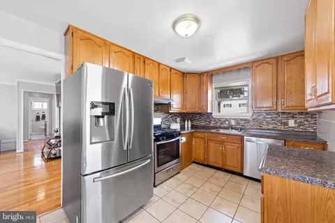 Kitchen - 5521 Lanham Way, Baltimore, MD 21206 photo 5 of 5