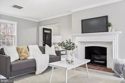 11311 Manor Rd, Glen Arm, MD 21057