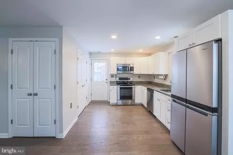 26 Helicopter Dr, Middle River, MD 21220 photo 12