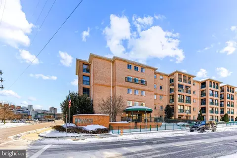 31 Lambourne Rd #405, Towson, MD 21204