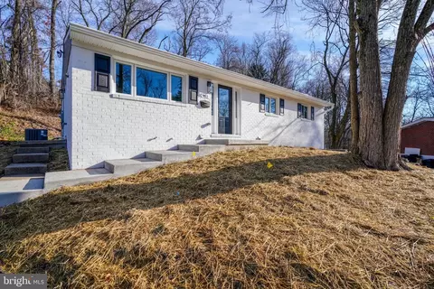 902 Burnt Ember Ct, Pikesville, MD 21208