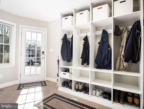 Entry Way - 520 Hampton Ln, Towson, MD 21286 photo 1 of 1