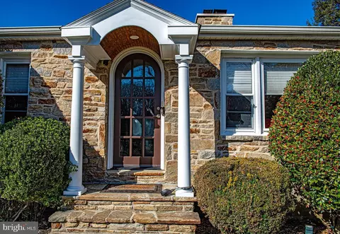 Exterior - 520 Hampton Ln, Towson, MD 21286 photo 6 of 16