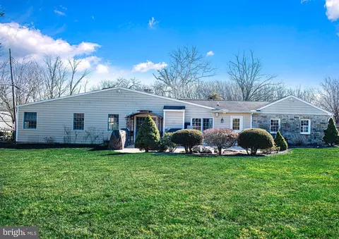 Exterior - 520 Hampton Ln, Towson, MD 21286 photo 12 of 16