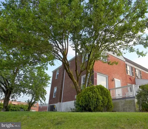 7469 Durwood Rd, Dundalk, MD 21222