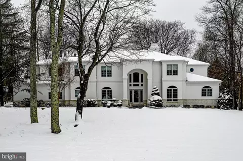 5 Aston Ct, Owings Mills, MD 21117