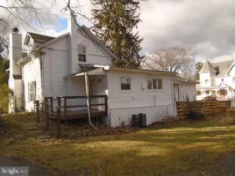 8026 Rider Ave, Towson, MD 21204 photo 2
