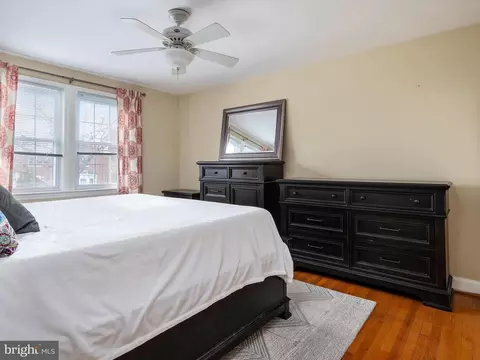 Bedroom - 242 Blenheim Rd, Baltimore, MD 21212 photo 1 of 5