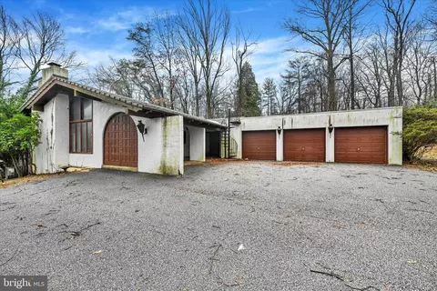 2111 Our Ln, Stevenson, MD 21153