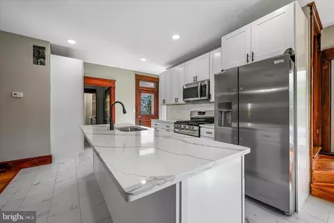 Kitchen - 15202 Old Hanover Rd, Upperco, MD 21155 photo 5 of 5