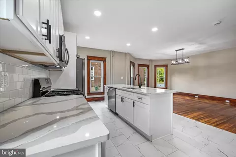 Kitchen - 15202 Old Hanover Rd, Upperco, MD 21155 photo 3 of 5