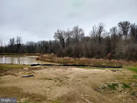 10636 Wennington St, Middle River, MD 21220