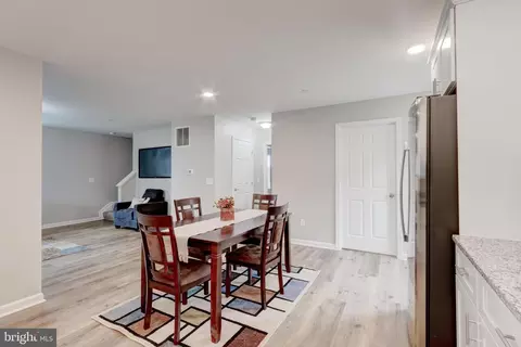 Dining - 2618 Daisy Ave, Halethorpe, MD 21227 photo 4 of 4