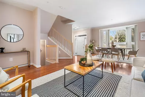 Living - 10 Stridesham Ct, Baltimore, MD 21209 photo 3 of 7
