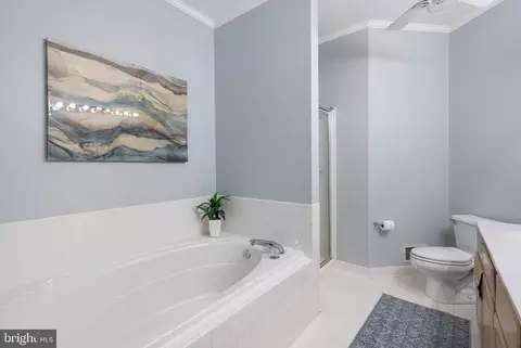 Bath - 10 Stridesham Ct, Baltimore, MD 21209 photo 2 of 4