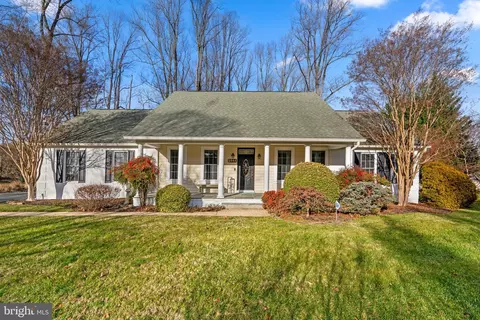 2844 Old Court Rd, Pikesville, MD 21208