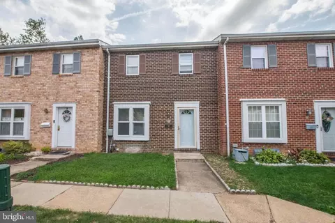 11 Top View Ct, Baltimore, MD 21244
