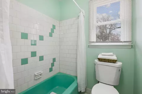 Bath - 3307 Lauri Rd, Windsor Mill, MD 21244 photo 2 of 4
