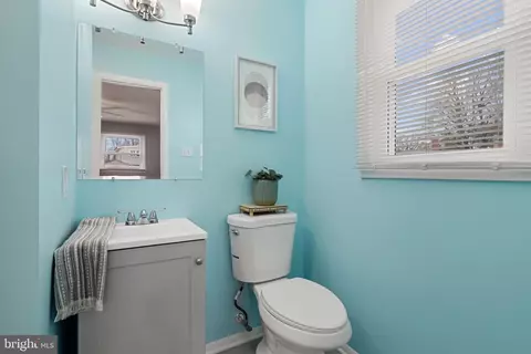 Bath - 3307 Lauri Rd, Windsor Mill, MD 21244 photo 3 of 4
