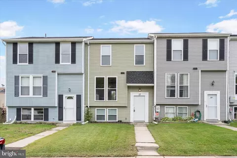 17 Clearwater Ct, Middle River, MD 21220