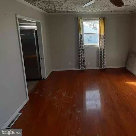 7339 Hughes Ave, Sparrows Point, MD 21219 photo 11
