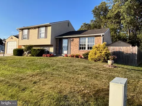 1 Russet, Essex, MD 21221