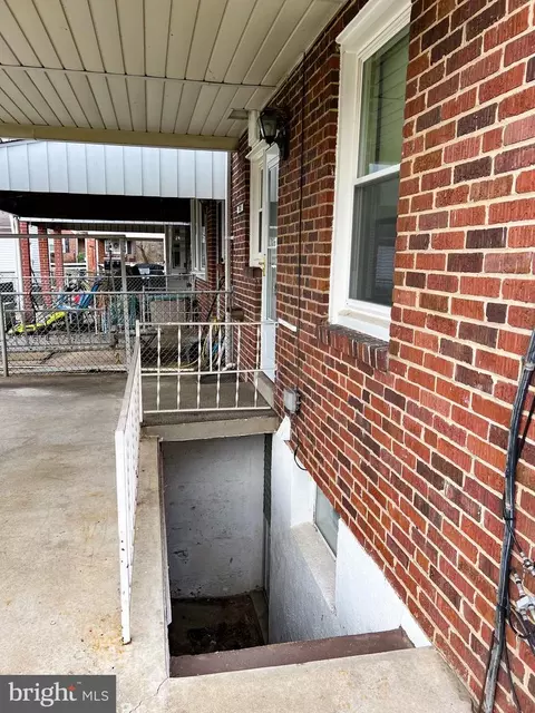 7320 Stratton Way, Baltimore, MD 21224 photo 3