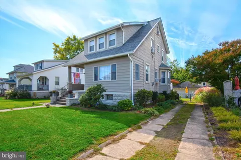 Exterior - 1016 S Beechfield Ave, Baltimore, MD 21229 photo 2 of 16
