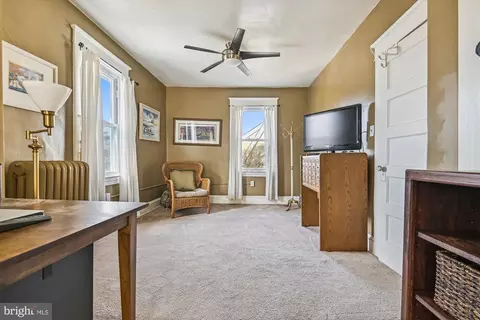 Bedroom - 1016 S Beechfield Ave, Baltimore, MD 21229 photo 2 of 7