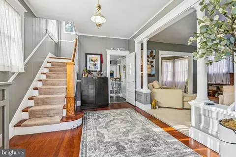 Entry Way - 1016 S Beechfield Ave, Baltimore, MD 21229 photo 2 of 5