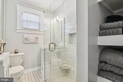 Bath - 1016 S Beechfield Ave, Baltimore, MD 21229 photo 2 of 3