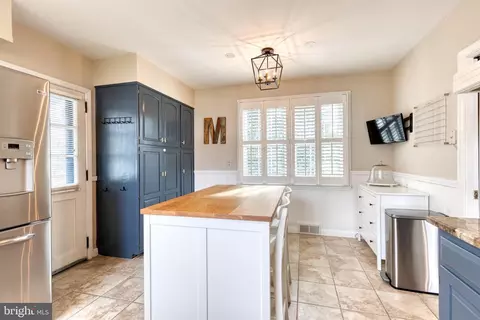 1104 Hampton Garth, Towson, MD 21286 photo 12