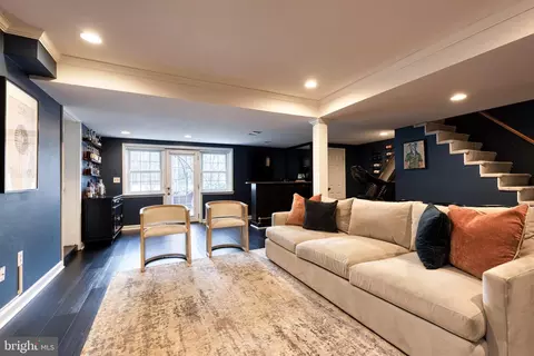 1104 Hampton Garth, Towson, MD 21286 photo 27