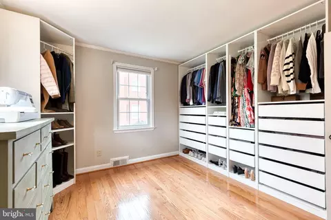 1104 Hampton Garth, Towson, MD 21286 photo 16
