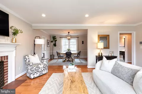 1104 Hampton Garth, Towson, MD 21286 photo 8