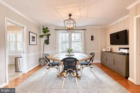 1104 Hampton Garth, Towson, MD 21286 photo 3