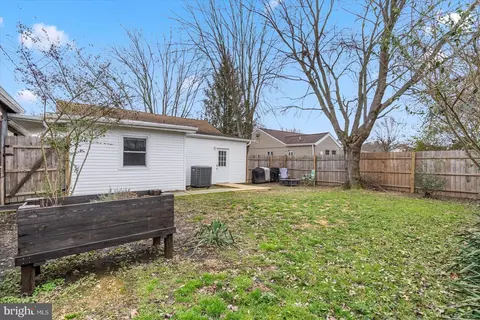 Exterior - 18 Transverse Ave, Middle River, MD 21220 photo 11 of 14