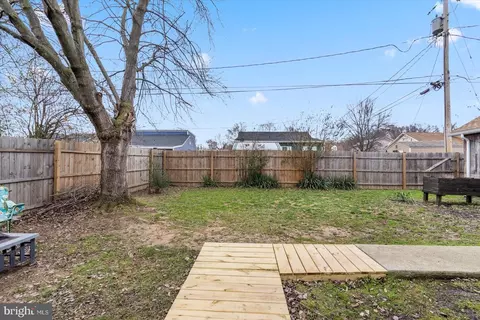 Exterior - 18 Transverse Ave, Middle River, MD 21220 photo 14 of 14