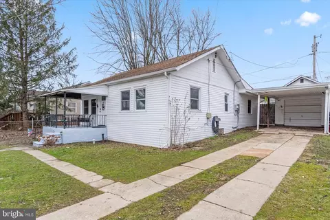 Exterior - 18 Transverse Ave, Middle River, MD 21220 photo 13 of 14