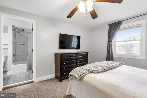 Bedroom - 18 Transverse Ave, Middle River, MD 21220 photo 6 of 6