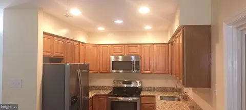 Kitchen - 20 Cashell Ct, Nottingham, MD 21236 photo 3 of 5