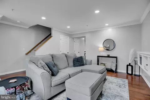 Living - 658 Luthardt Rd, Middle River, MD 21220 photo 1 of 4