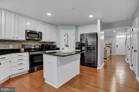 Kitchen - 658 Luthardt Rd, Middle River, MD 21220 photo 1 of 4
