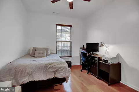 Bedroom - 658 Luthardt Rd, Middle River, MD 21220 photo 3 of 7