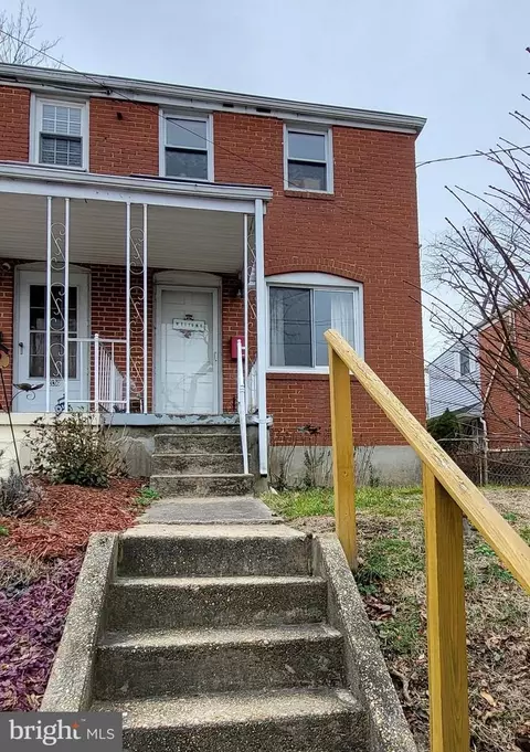 8338 Oakleigh Rd, Parkville, MD 21234